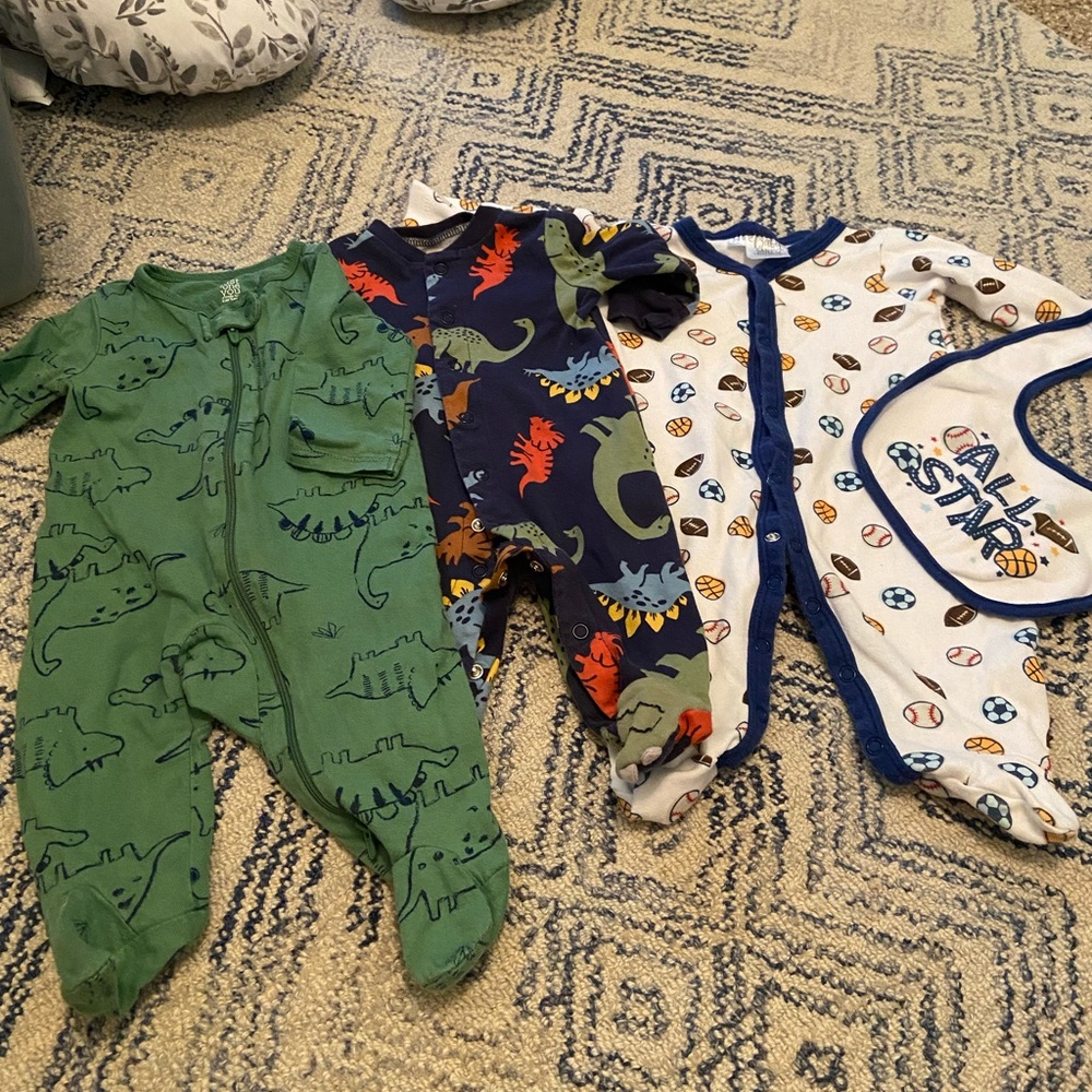 3 sleepers like new